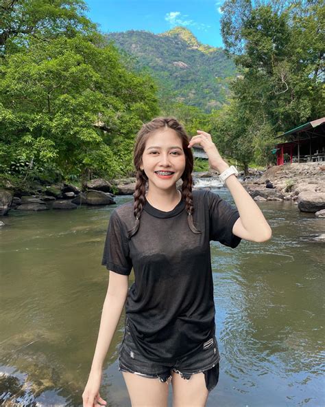 vkမမကြီး|ကယ် အန်တီကြီး‌တွေကို ကြိုက်တဲ့ ညိုကီများအတွက်သာ .